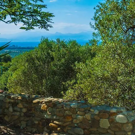 مزرعة للإقامة Il Pucchietto روسانو