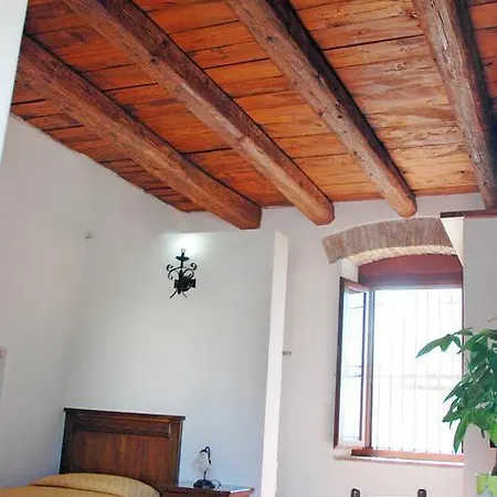 مزرعة للإقامة Il Pucchietto روسانو